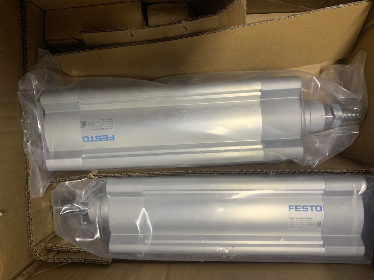 Xy lanh FESTO DSBC-80-160-PPVA-N3