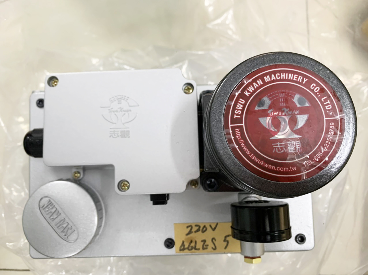 Thiết bị bơm dầu tự động TSWU KWAN TK-1006E-C1-V2