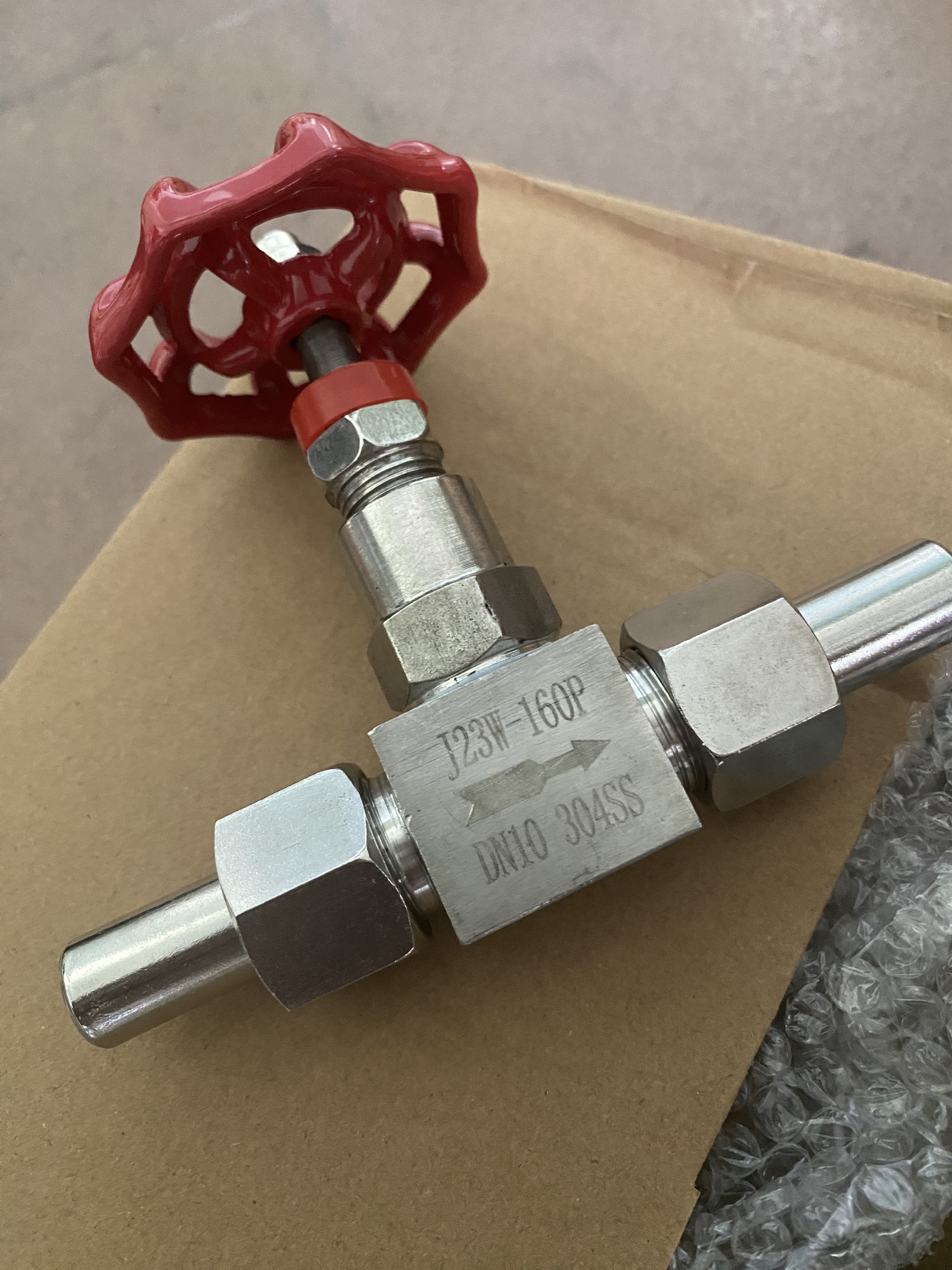 Van chặn nối hàn DN10 304 chịu nhiệt 400 độ C