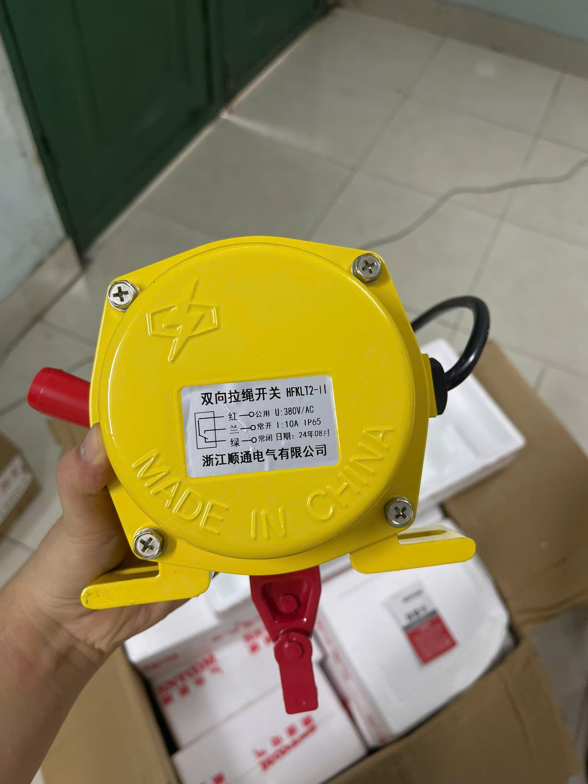 Công tắc giật dây HFKLT2-II 4-10N, 380V, 10A