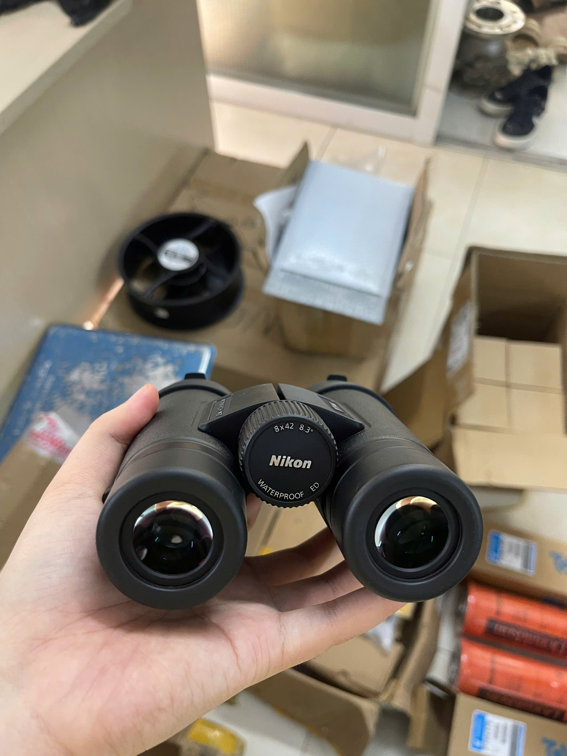 Ống nhòm MONARCH M7 8x42