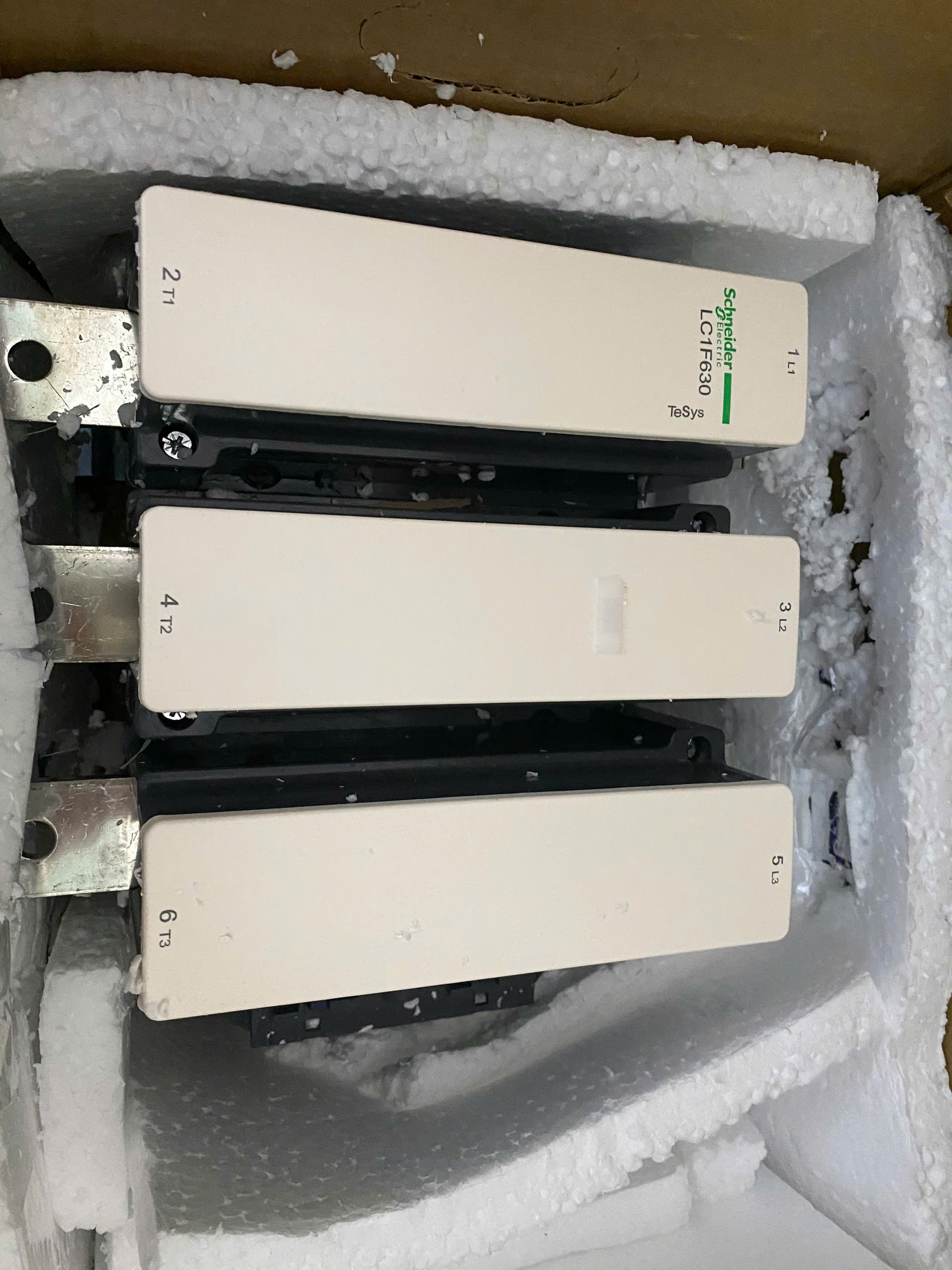 Contactor LC1F630, coil 220VAC