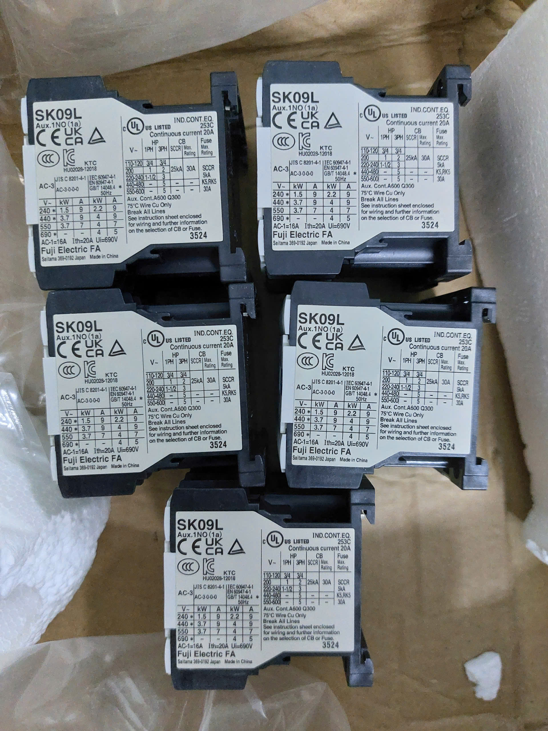 Khởi động từ SK09L