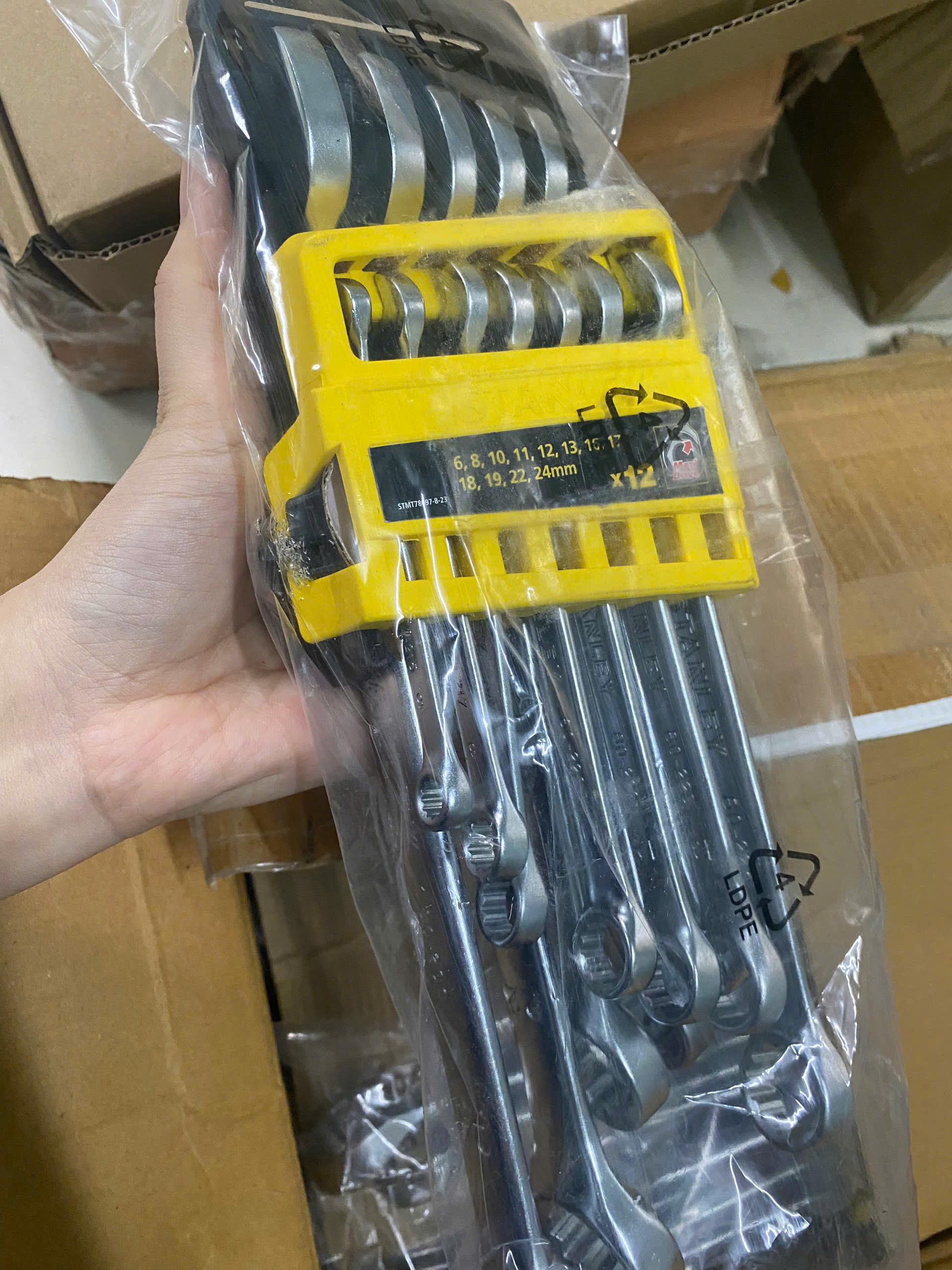 Bộ cờ vòng miệng 12 chi tiết STMT78097-8-23; 6-24mm