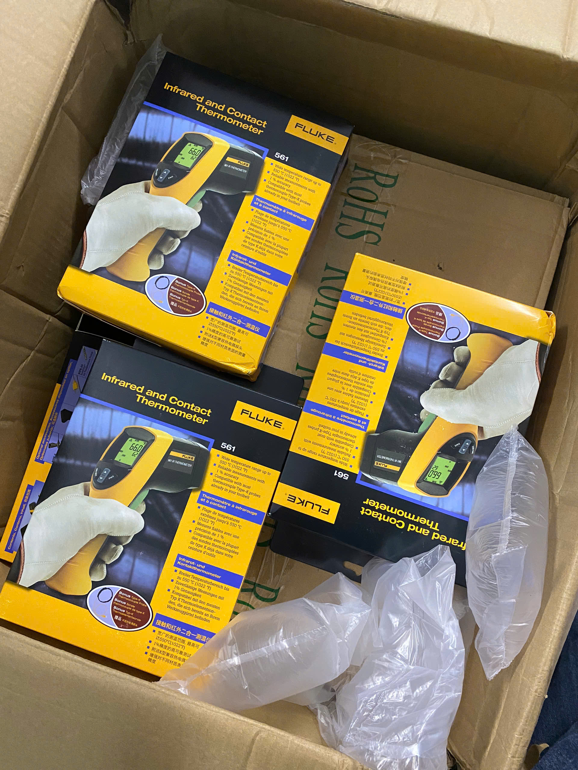Máy đo nhiệt độ cầm tay Fluke 561
