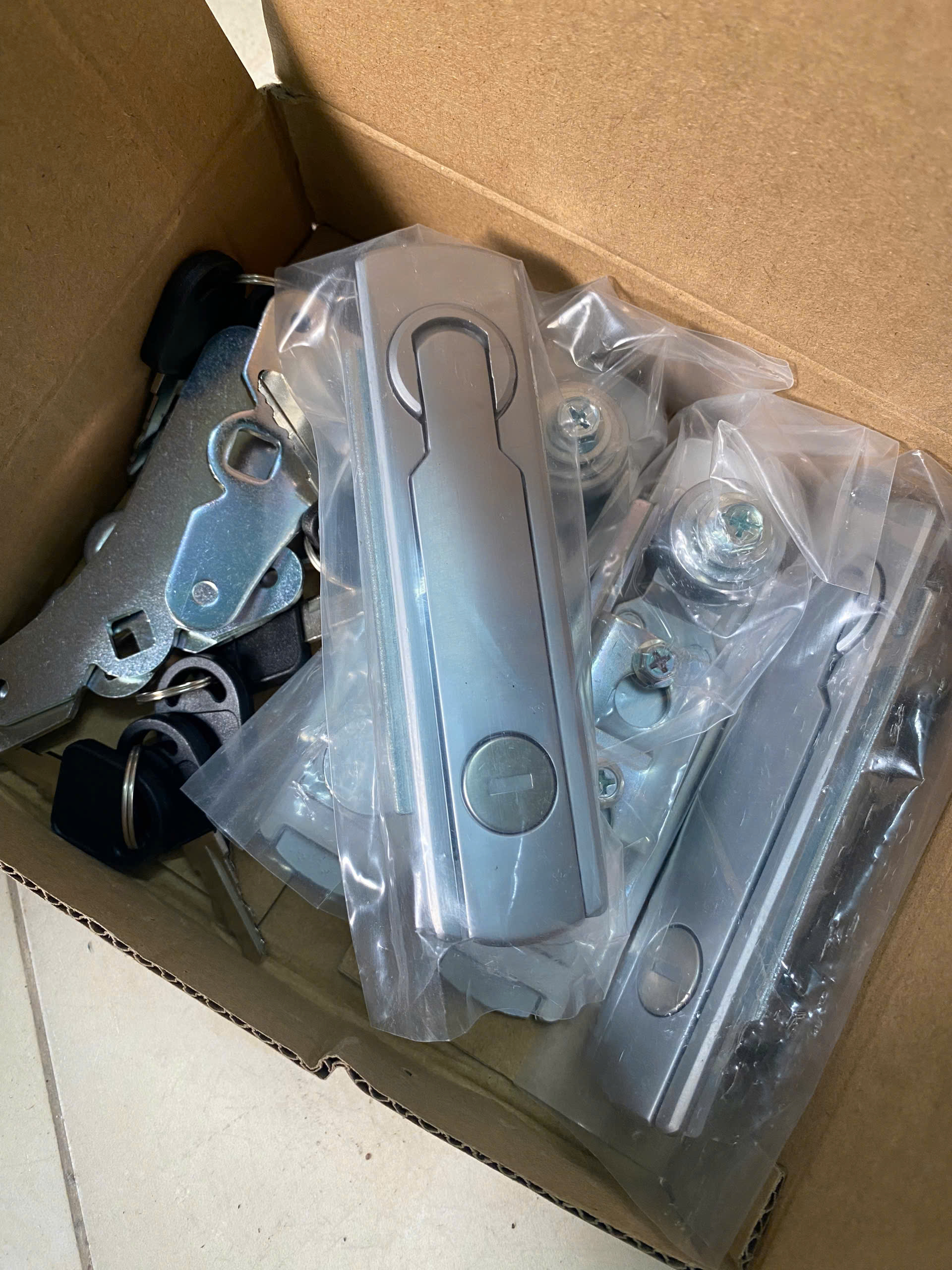 Khóa tủ điện MS751-2